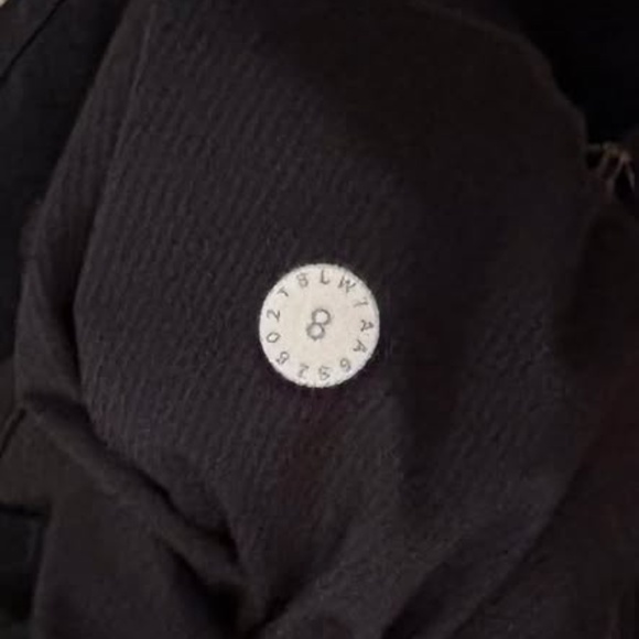 lululemon Tracker Short 4" - Picture 5 of 5